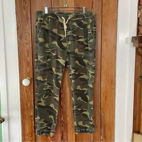 Sundry Camo Drawstring Cargo Jogger Pants - Size 3 (US L/12)