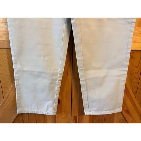 Bill Blass  Easy Fit Women’s Cream Jeans Sz 10P Short nwt