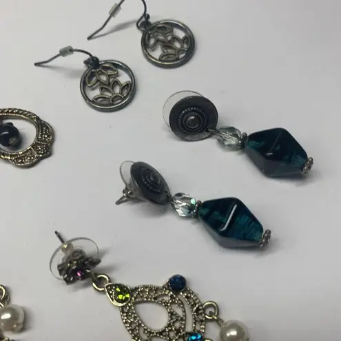 Lot Of 4 Pretty Costume Earrings Pierced Dangle Mix