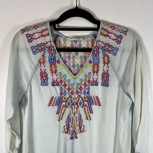 Soft Surroundings EMBROIDERED Mixteca TUNIC Top Size XS TENCEL Chambray V-NECK