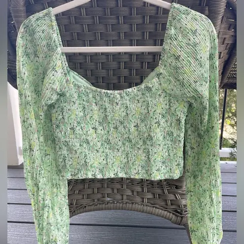 ASTR Green Floral Crop Top