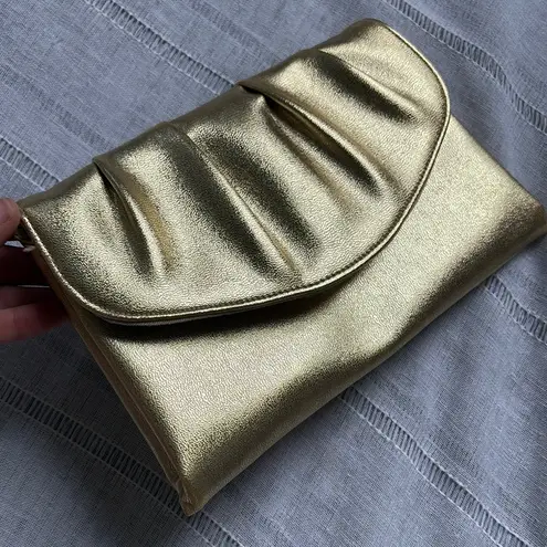 Vintage Gold Clutch with Elegant Ruched Design