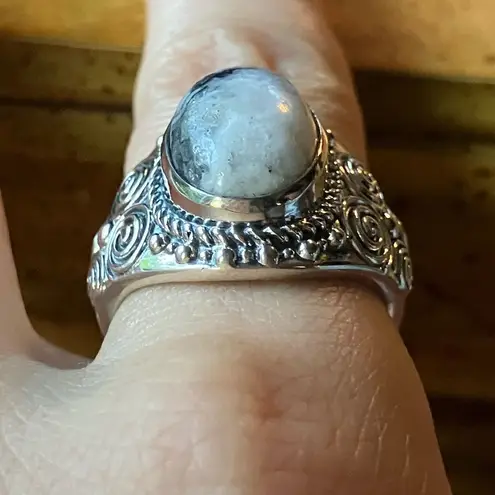 Genuine White Buffalo Sterling Silver Ring Size 9