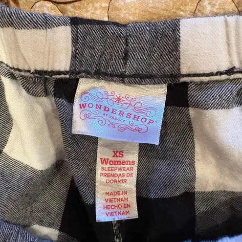 Wondershop Black and White buffalo check/red piping Pajama Set women’s XS