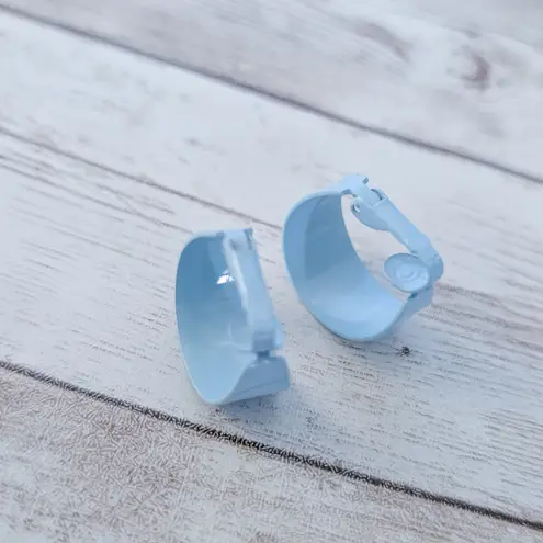 Vintage Clip On Earrings Baby Blue Chunky Retro Hoops Statement 7/8"