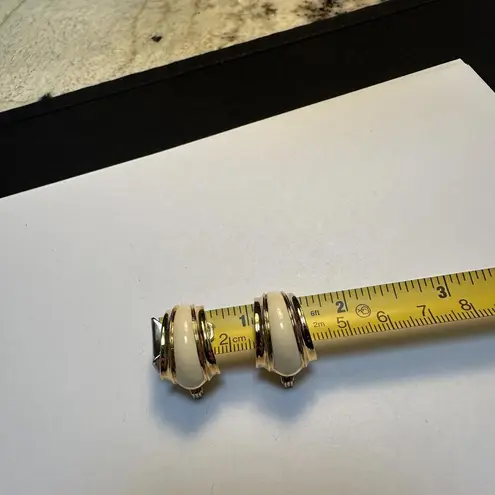 Monet Signed Gold Tone Cream Enamel Clip-on Clip On Earrings