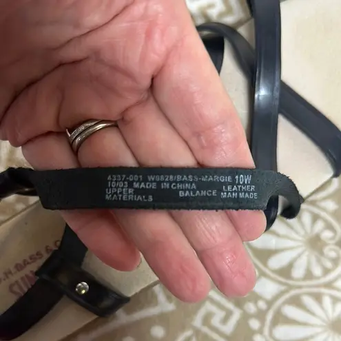 G.H. Bass & Co. Black Strappy Sandals Size 10