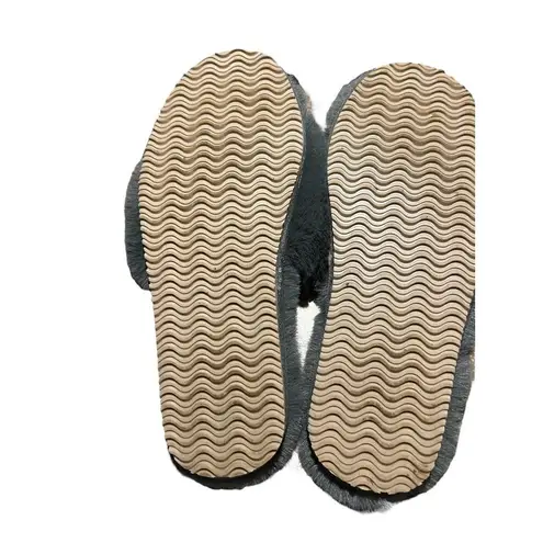 Twelve AM Gray Fluffy Slippers Faux Rabbit Indoor Outdoor Sz 11 Bedroom Shoes