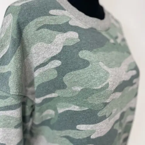 Time And Tru  Camo Crew Neck Sweatshirt Size Small Women’s Green and Grey