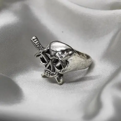Skull and Swords Ring Silver