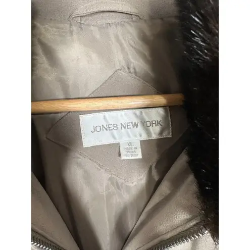 Jones New York Vintage  Jacket Faux Fur Coat XL Cinch Waist Beige Brown Hooded