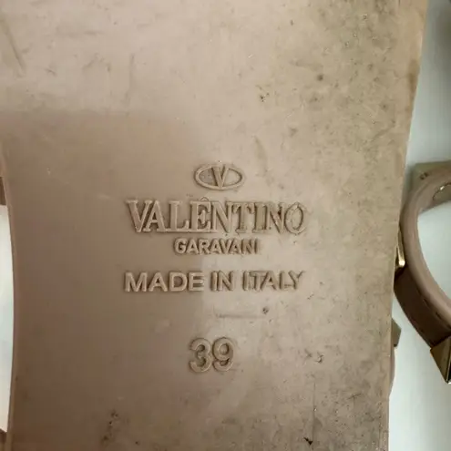 Valentino Garavani Rockstud T-Strap Flat Slide Sandals 39