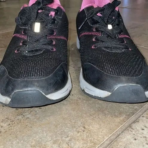 Vionic Black Pink Lace-up Athletic Sneakers Womens Size 9 335 Emerald 9030