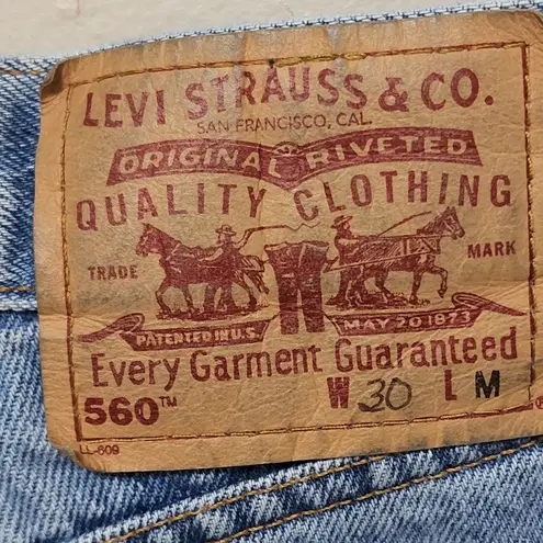 Levi's  560 loose fit straight leg 90s cutoff denim shorts size 10
