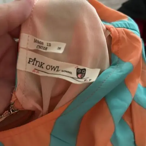 Pink Owl BOUTIQUE  All The Right Moves Chevron Dress Size Medium NWT‎