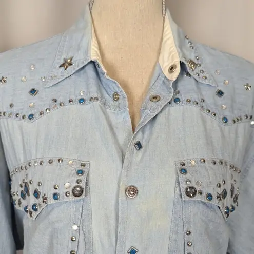 90s Vintage Embellished Denim Snap Button Up Shirt Light Wash Size Small Blue