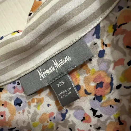 Neiman Marcus Women’s Floral / Striped Sleeves Button Up blouse Top Sz XS