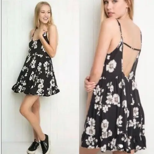 Brandy Melville  Jada Floral Black Ivory Ruffle One Size O/S Dress Mini Loose