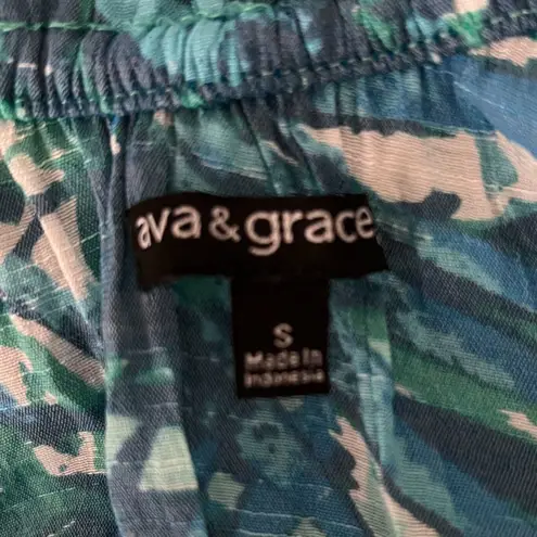 Ava & Grace Shirt Womens Small Blue White Floral Botanical Tunic Boho Peasant Blue