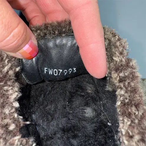 Stuart Weitzman  Women's Black Suede Fur Lined‎ Ankle Boots Buckle 9 N