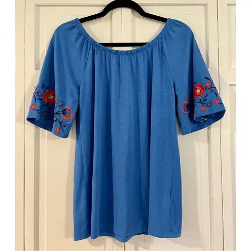 Westport blue embroidered sleeve blouse xs