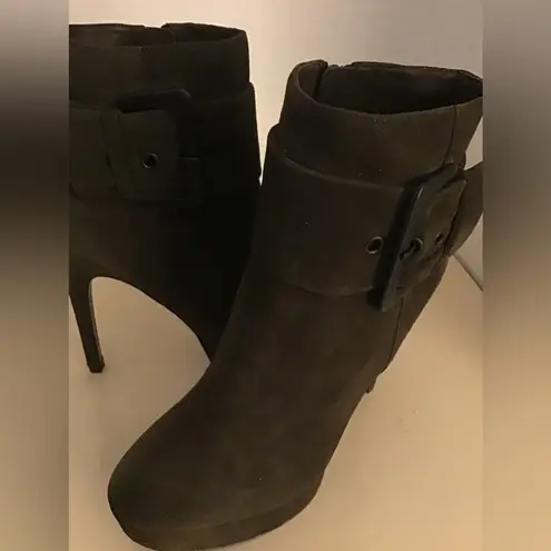 via spiga women gray suede platform heel boots US 8