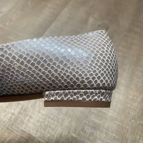 Vionic Lena Pointed Toe Ballet Flat Size 8.5 Embossed Leather Lizard Print Shoes