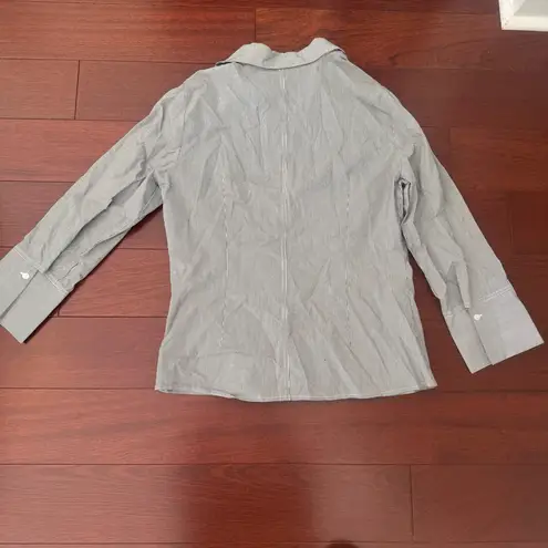 Sharagano Light Gray Button-Down Shirt