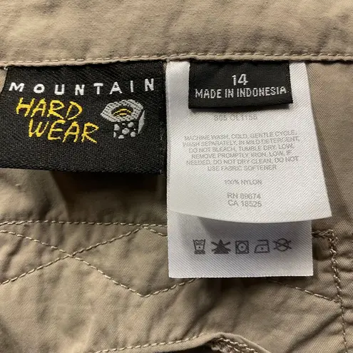 Mountain Hardwear Women's Bermuda Shorts Size 14 Tan Brown Nylon Outdoor Hiking