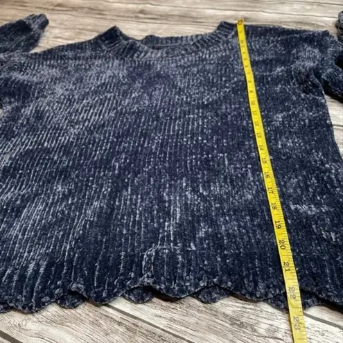 Unbranded Chenille Long Sleeved Dusty Blue Sweater with Scalloped Hem Small SM S