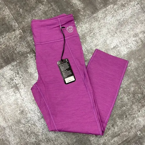 Allbirds  Natural Legging Capri in Lux Purple Size Small