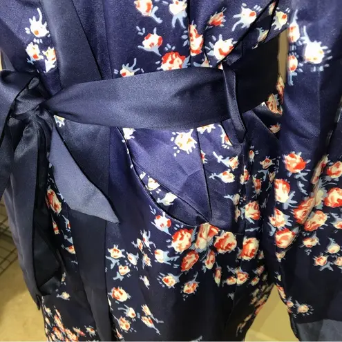 Morgan Lane Navy Floral Satiny Kimono Style Short Robe Size S/M Red Floral NEW