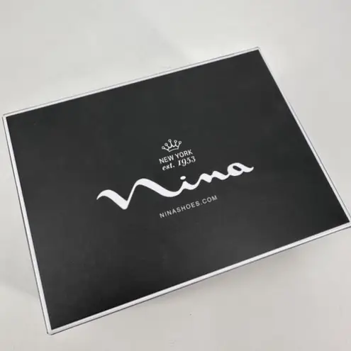 Nina NWT Silver Metallic Foil Crystal Strappy MID-HEEL Dress Sandal Size 8