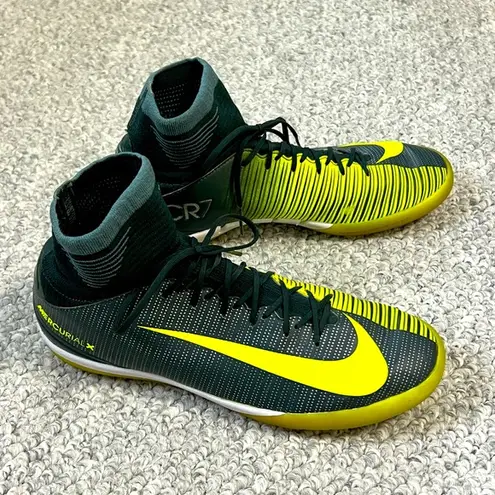 Nike Indoor soccer cleats