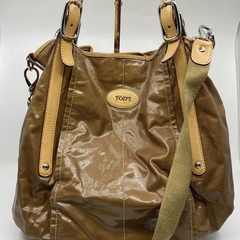 Tod's TOD’S Large Laminated Fabric Tote Bag W/ Strap