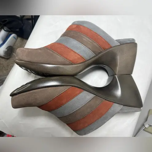 Naot Beyond Brown Spice Multi Slate Heeled Mule Clogs Size 38 / 7 Gray