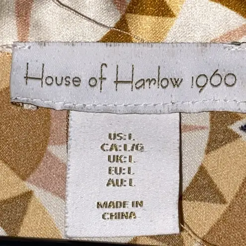 House of Harlow 1960 Wo size Large Gold and Cream Patterned Button front Blouse