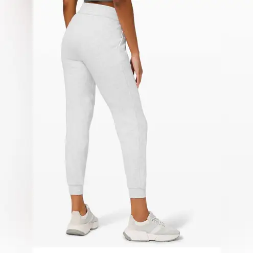 Lululemon  Scuba High-Rise Fleece Joggers Heather Core Light Gray Size 12 - Image 2