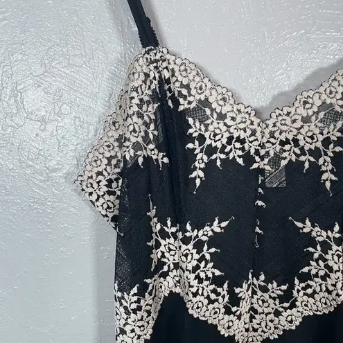 Wacoal Women XL Black Embrace Lace Sheer Chemise Slip Coquette Feminine Regency