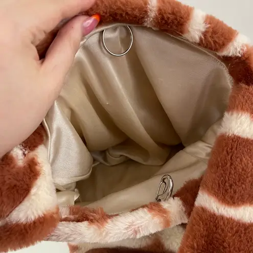 Y2K 90's Handmade Orange Creme Giraffe Print Plush Shoulder Bag Purse