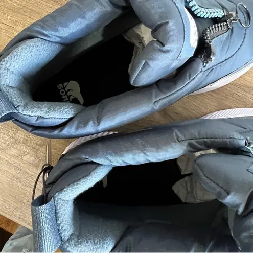 Sorel  Out N About III Puffy Zip Waterproof Hi Sneaker Women's Size 9.5 #B1585