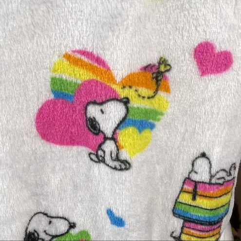 Peanuts Snoopy and Woodstock Rainbow Robe, White Size M