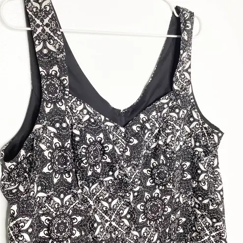 Torrid  Black And White Lace Print Sateen Peplum Top 2X