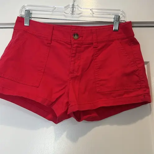 Arizona Jeans Women's dark pink shorts size 9. In great condition!