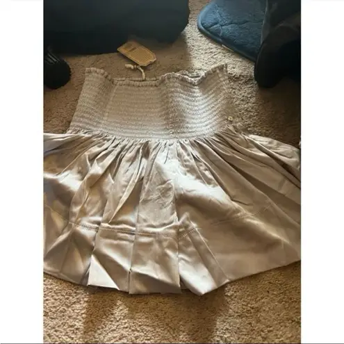Natural Life NWT  silver shorts small