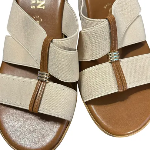 Italian Shoemaker Slip On Wedge Sandals SZ 7 Beige Flex Strap Open Toe Tan
