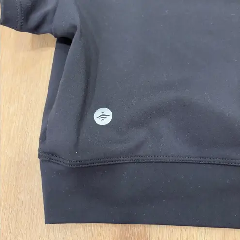 Halara ππ CROSSOVER HEM CROPPED SPORTS TOP BLACK SZ S