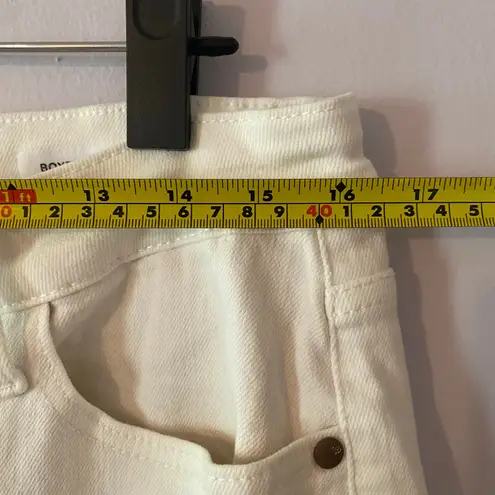 Judy Blue Boyfriend Fit White Jeans High Rise Straight Leg Women's size 15 / 32