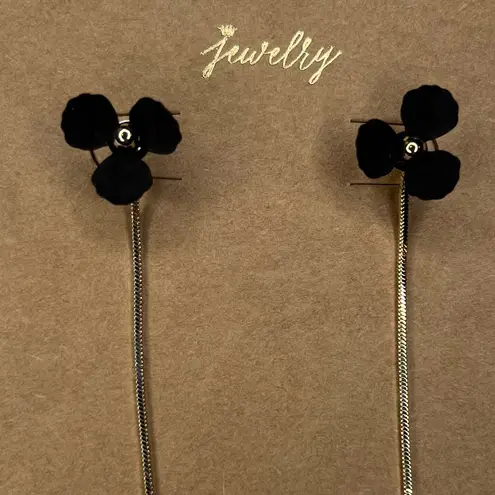 Shiraleah  CHICAGO Fiore Small Black Earrings Dainty Dangle Floral NWT