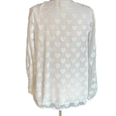 Vine & Love Looks Like Love White Textured Heart Blouse